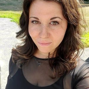 Meet your Posher, Briana